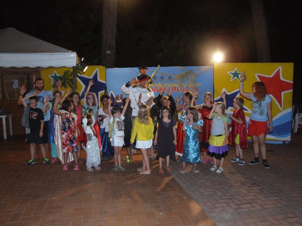 Camping Villaggio Italgest SantʼArcangelo المظهر الخارجي الصورة
