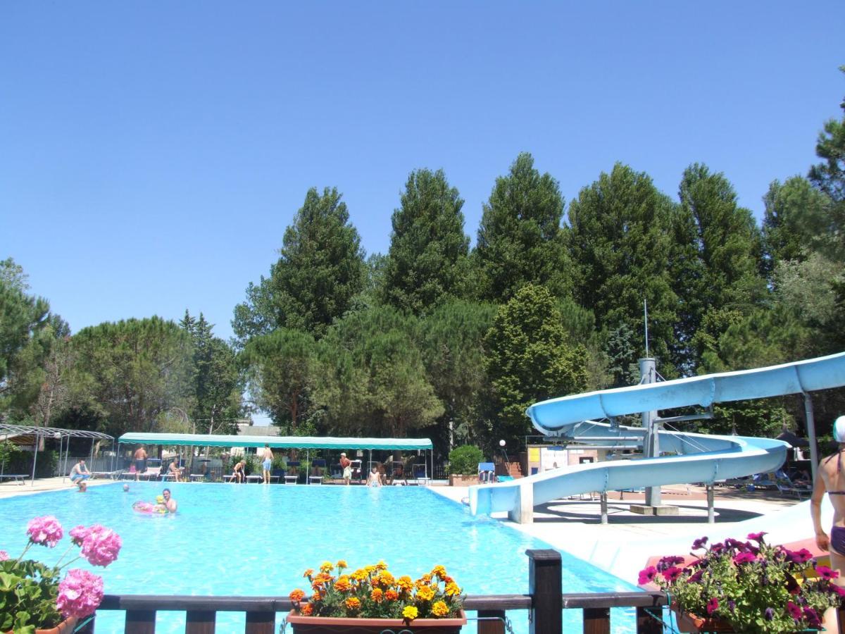 Camping Villaggio Italgest SantʼArcangelo المظهر الخارجي الصورة